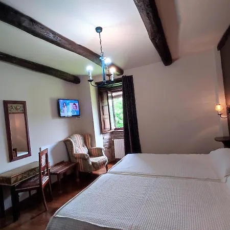 Casa De Diaz Samos