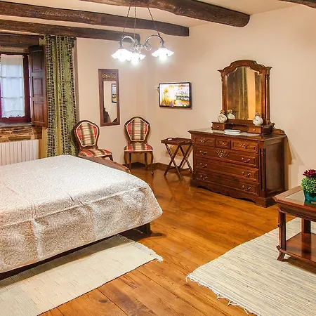 Casa De Diaz Samos